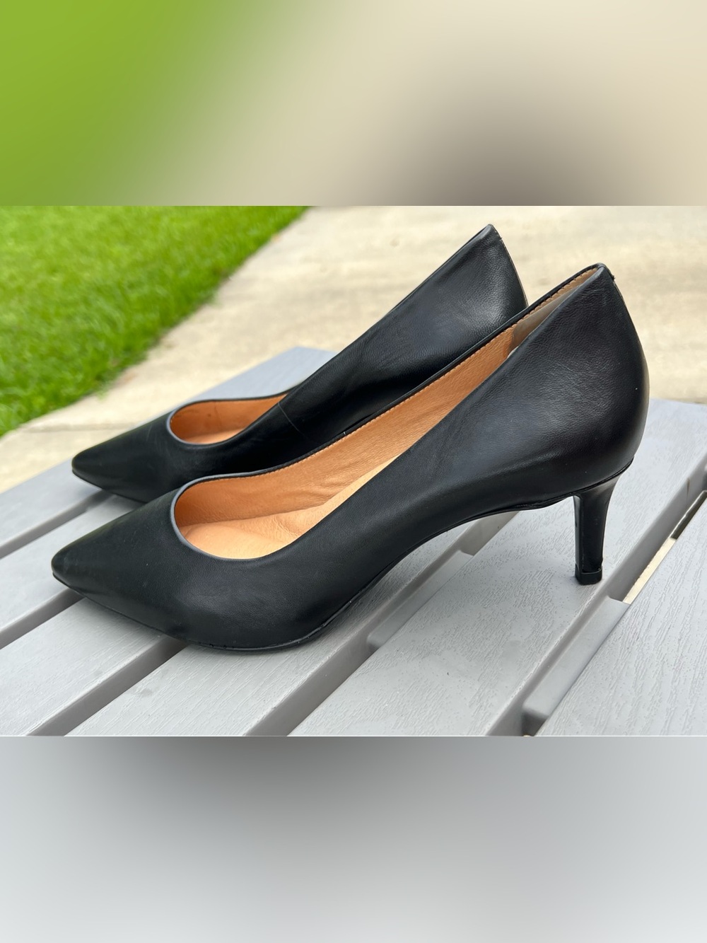 Antonio Melani Elynda Black Leather Pumps Women’s Pointed-Toe Heels! Size 9.